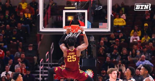 Minnesota Stuns Louisville for First Tournament Upset