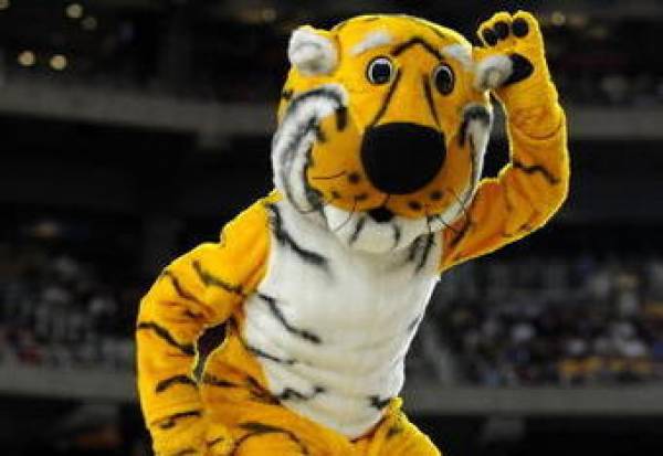 Texas A&M vs. Mizzou Betting Line -4:  Public Pouncing All Over the Tigers