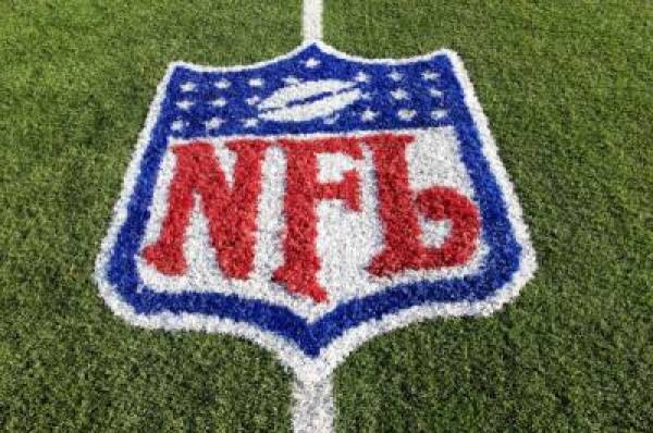 NFL Lifts Ban on Casino Ads for Two Years