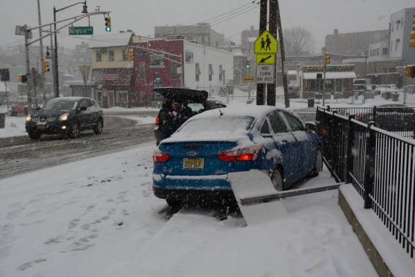 NJ Online Gambling Revenue Down 10 Percent in February Despite Snow, Frigid Temp