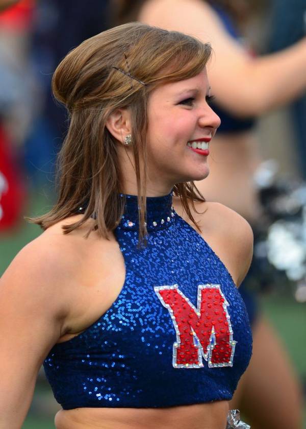College Football Gambling: Auburn vs. Ole Miss Betting Line College Football Gambling: Auburn vs. Ole Miss Betting Line