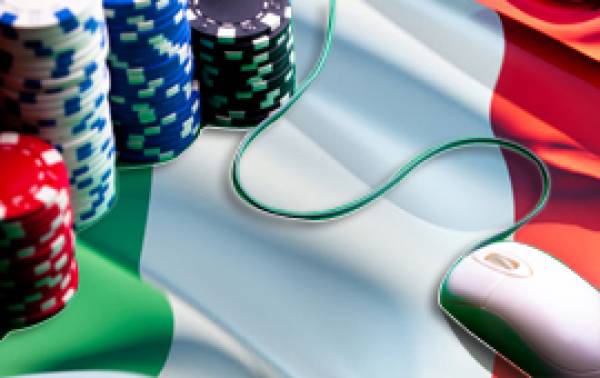 Caesars: Online Bets Might Hurt Land-Based Casinos