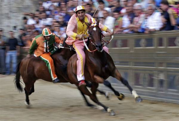 Christie Approves American Palio Horse Racing on the Beach in Atlantic City