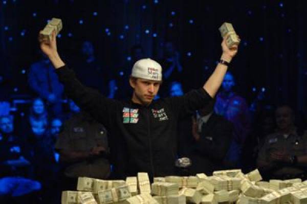 Peter Eastgate Signs on With Betfair Poker