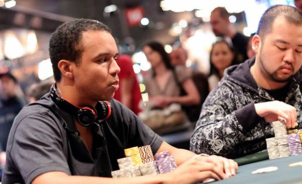 Poker Pro Phil Ivey Countersues Casino That Says He Cheated Them 