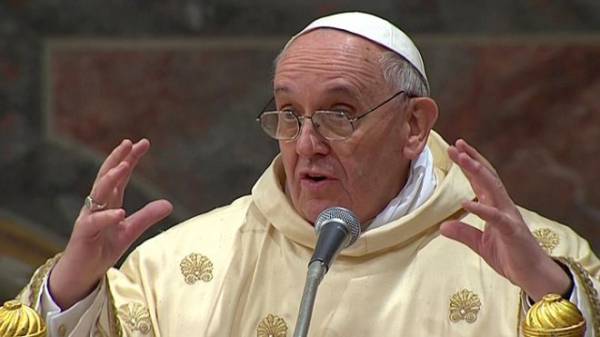 Pope Francis Shuns Mafia Dons: Holds Vigil for Victims 
