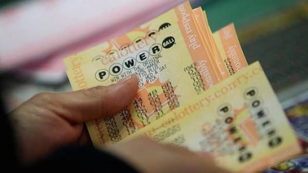 In Record Powerball Game, a Look at Winners and Losers