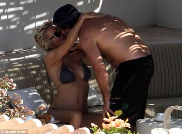Rick Salomon and Pamela Anderson Back Together Again Two Weeks After Divorce