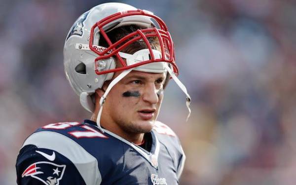 Patriots vs. Dolphins Spread at -4.5 New England: Rob Gronkowski Ready to Play