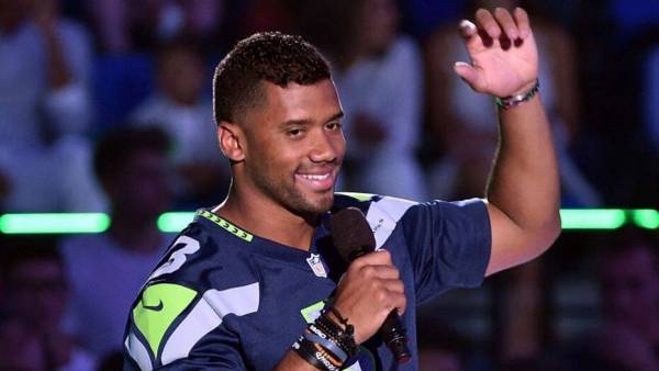 Russell Wilson Favored to Win MVP, Lamar Jackson Close Behind
