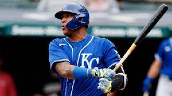 Salvador Perez Breaks Home Run Record for Catchers