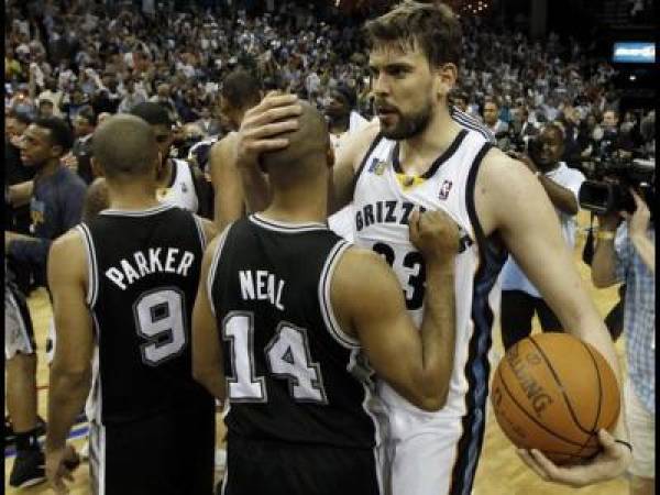 Spurs-Grizzlies Game 3 Point Spread Trending Upwards Spurs-Grizzlies Game 3 Point Spread Trending Upwards