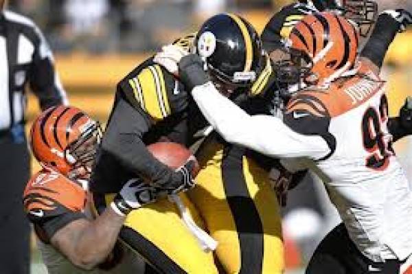 Steelers Bengals Point Spread at Cincinnati -6.5:  Monday Night Football