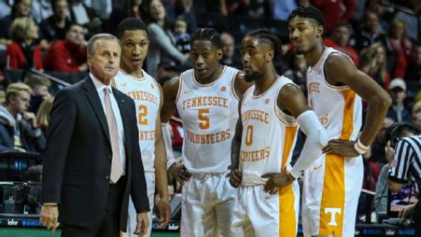 What is the Line on the Auburn Tigers vs. Tennessee Vols SEC Men's Tournament Final