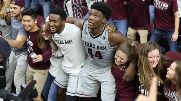 Texas A&M-UNC Betting Line, Latest Odds