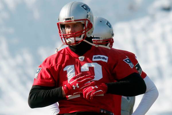 Brady Suffered Cut on Hand but No Impact on Betting