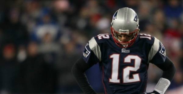Patriots at 10-1 Odds of Winning Super Bowl 50 Following Brady Suspension