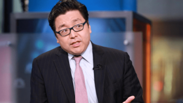 Wall Street's Tom Lee Cuts His Year-End Bitcoin Price Target by About 20 Percent