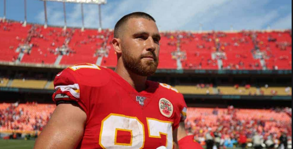 Total Receiving Yards Over, Under Prop Bet - Super Bowl 2021: Travis Kelce, Tyreek Hill, More