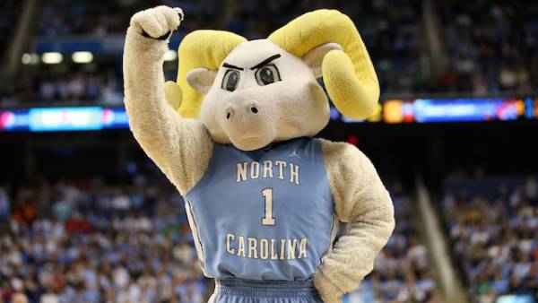 Arkansas vs. UNC Betting Line – 2nd Round NCAA Tournament 