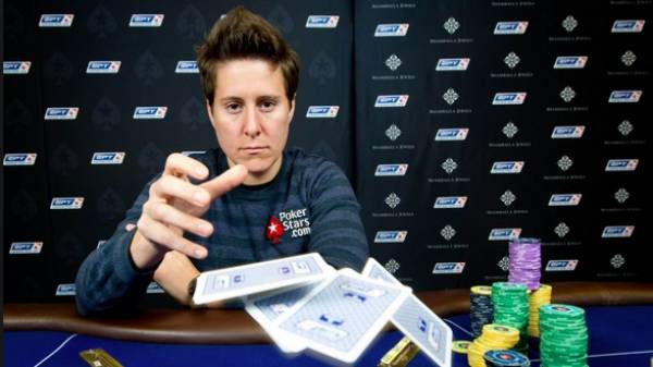 Vanessa Selbst Favorite to Win 2015 World Series of Poker Main Event Top Female