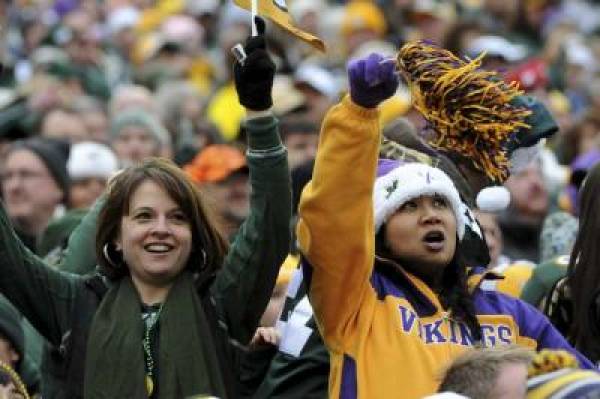 Vikings vs. Packers Betting Line: Wildcard Playoffs 2013 Vikings vs. Packers Betting Line: Wildcard Playoffs 2013