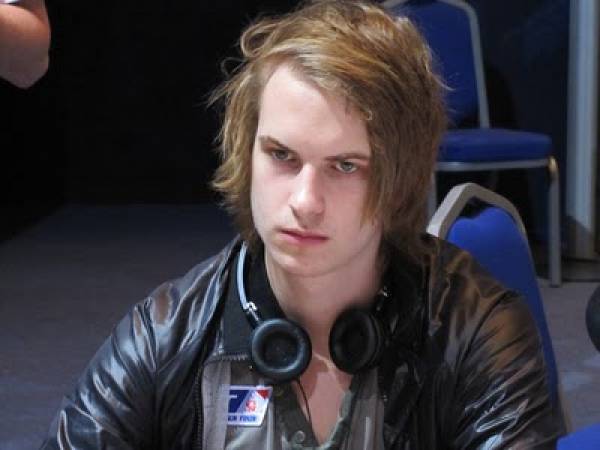 Viktor Blom, Isildur1 