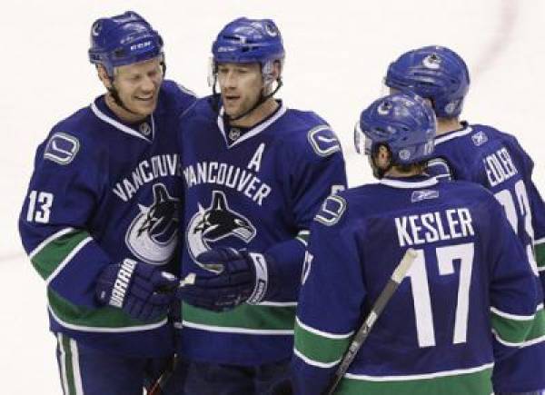 VANCOUVER CANUCKS at BOSTON BRUINS