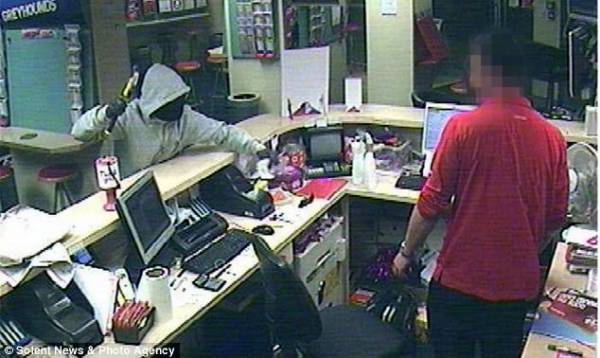 Gambling Addict Who Held Up Betting Shop With Hammer Turns Himself In Gambling Addict Who Held Up Betting Shop With Hammer Turns Himself In