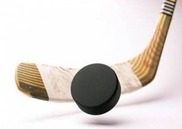 Bet on Hockey:  Canucks vs. Predators Line at -115