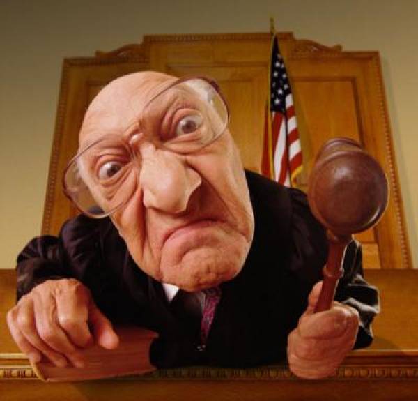 Court Won’t Return Seized Domain Names Court Won’t Return Seized Domain Names