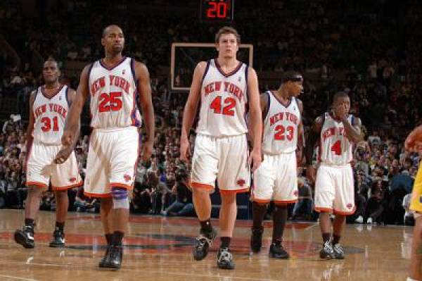 NEW YORK KNICKS (37-21)