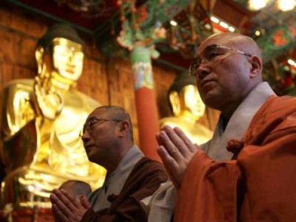 Senior Monks Quit Over Poker Playing Scandal Senior Monks Quit Over Poker Playing Scandal