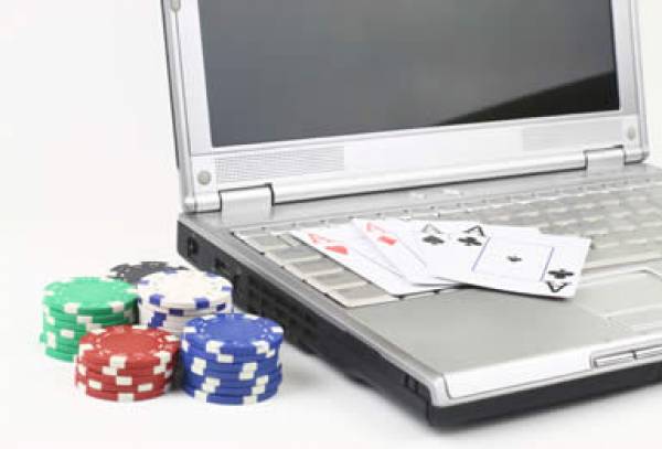 Play Poker, Win Big Bucks on The Web This April