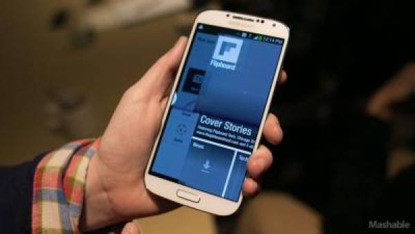 Lumia 1020 vs. Samsung Galaxy S4 Search Interest Betting Odds Released Lumia 1020 vs. Samsung Galaxy S4 Search Interest Betting Odds Released