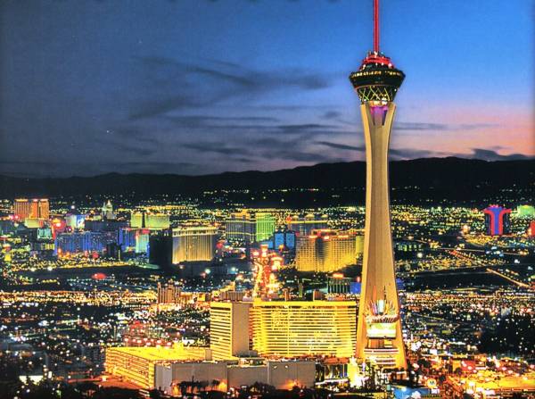 Stratosphere Casino Goes to 100 Percent Capacity