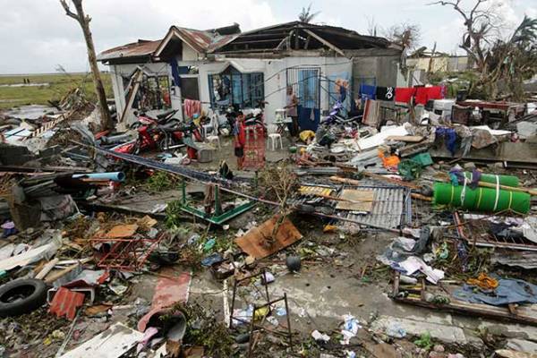 Philippines Police Steal Yolanda Hurricane Relief Aid in Bodog Raid: G911 World 