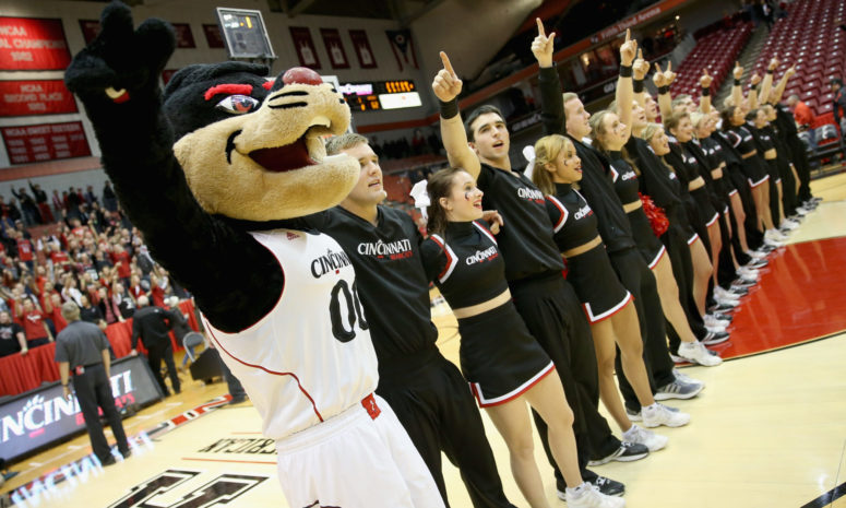 Iowa vs. Cincinnati Free Pick, Prediction, Betting Odds - March 22