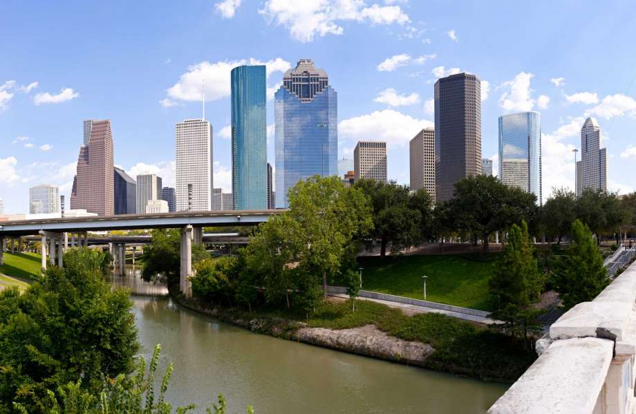 Where Can I Watch, Bet the Super Bowl Online From Houston?