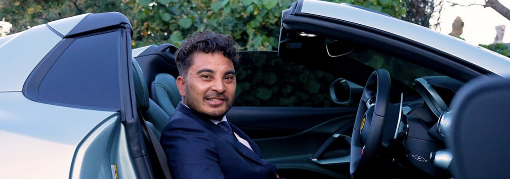 Laurence Escalante o a sports car