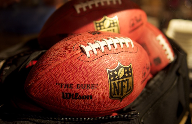 NFL Week 17 Top Bets: Packers, Patriots Money Line