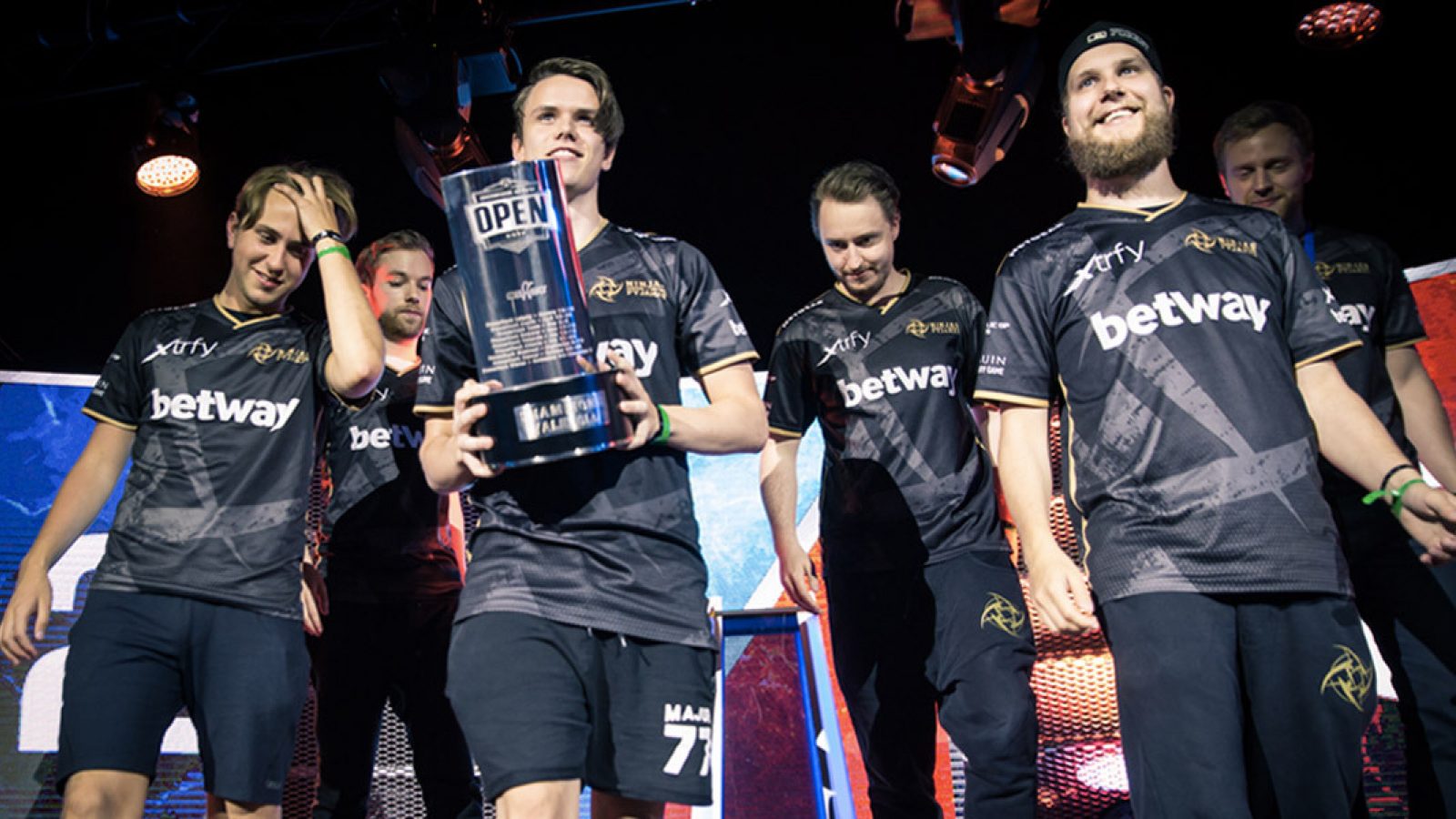 eSPorts Championship Series 2019: Ninjas in Pyjamas Pay $850 to Win
