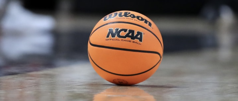 College basketball on court