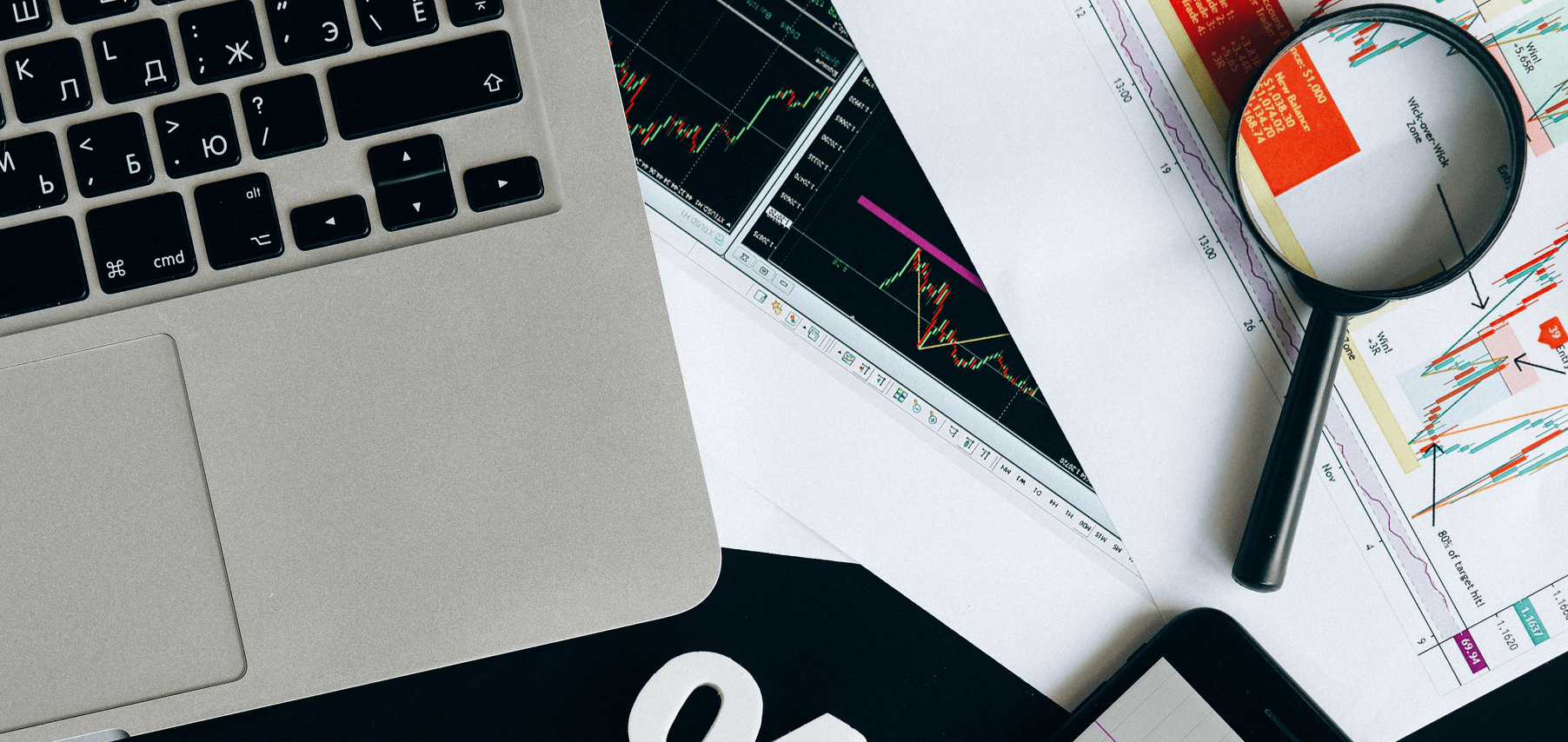 Why Crash Games Dominate Headlines While Slots Still Drive Online Casino Revenue