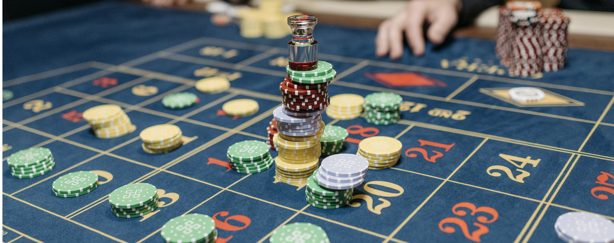 Roulette table and chips