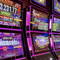 How Auto Play Features Work in Slot Games