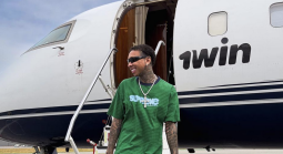 1Win airplane with man stepping out