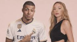 Kylian Mbappe and actress Ester Exposito