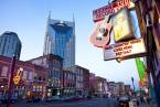 Where Can I Find Online Live In Play Betting on the Titans-Chiefs Game From Nashville